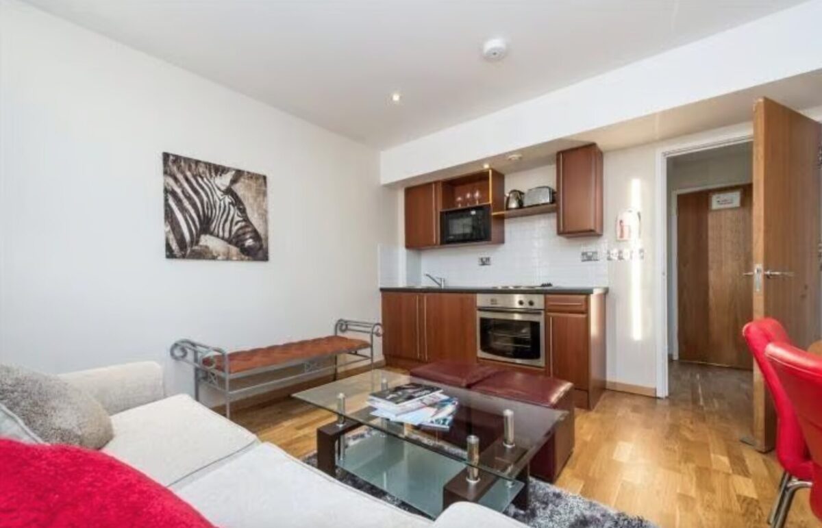 2 Bed Flat South Kensington