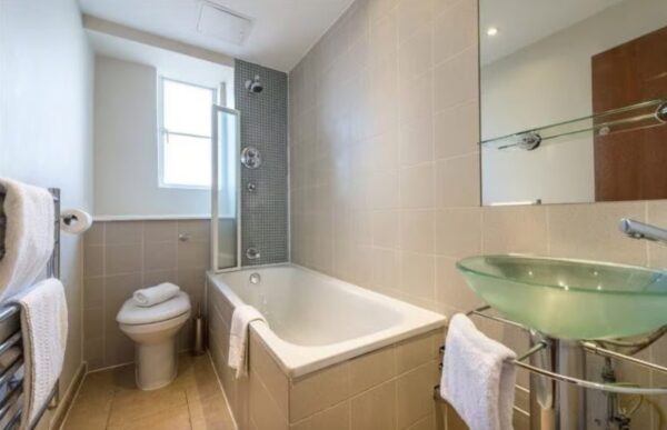 2 Bed Flat South Kensington