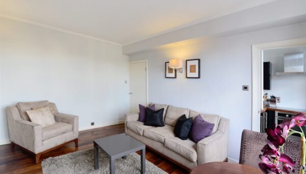 Two Bedroom Flat Mayfair