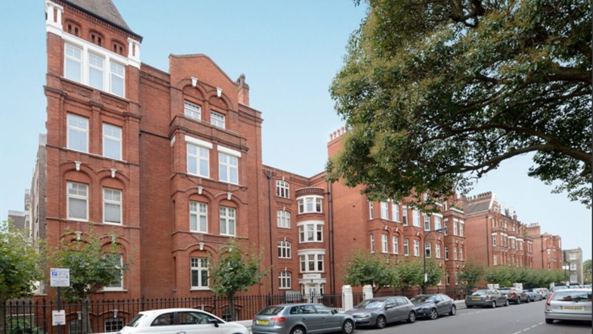 Three Bedrooms Flat Hammersmith