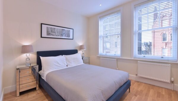 Three Bedrooms Flat Hammersmith