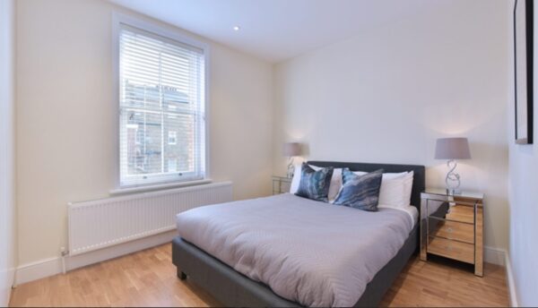 Three Bedrooms Flat Hammersmith