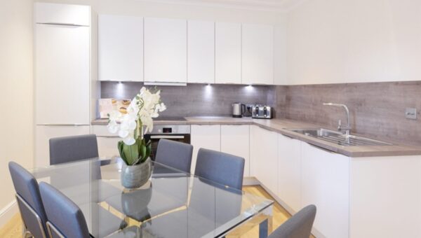 Three Bedrooms Flat Hammersmith