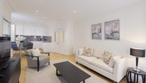 Three Bedrooms Flat Hammersmith