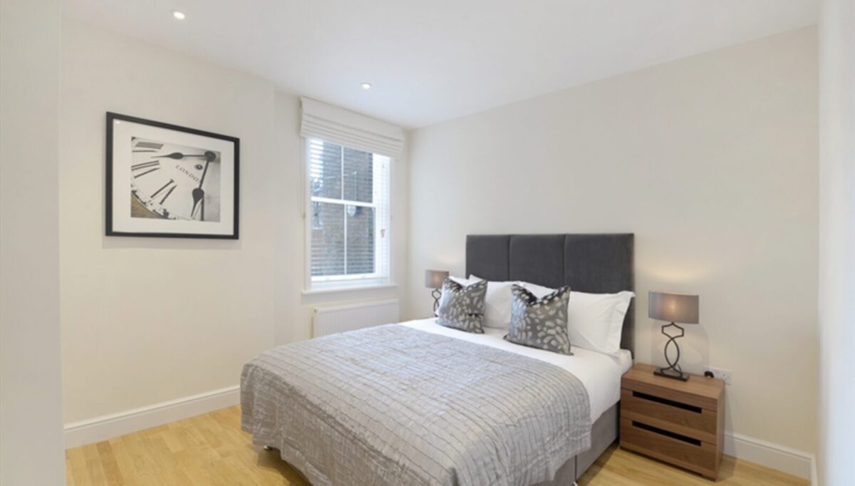 Three Bedrooms Flat Hammersmith