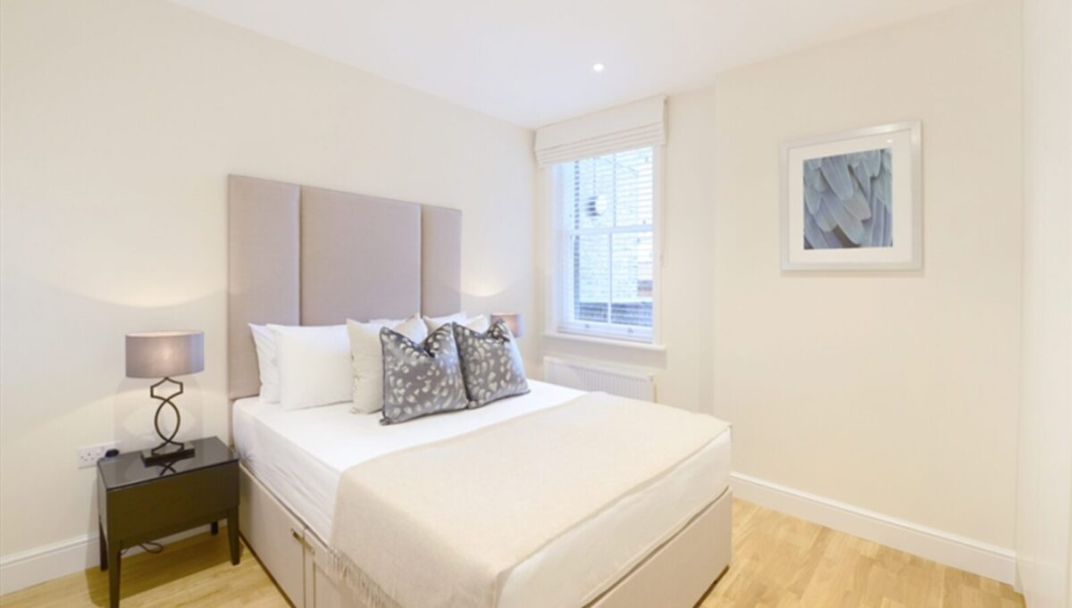 Three Bedrooms Flat Hammersmith