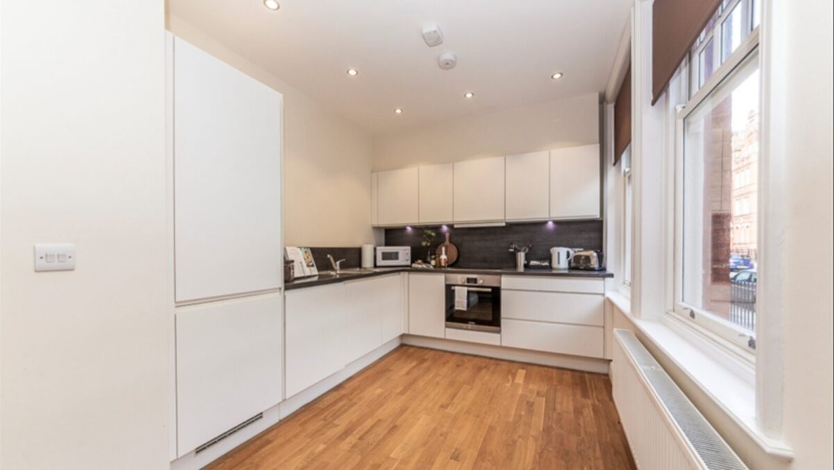 Three Bedrooms Flat Hammersmith