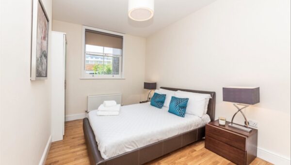 Three Bedrooms Flat Hammersmith