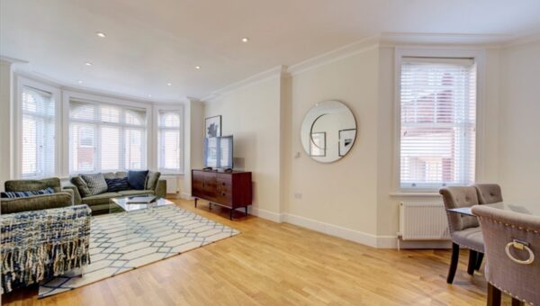 Three Bedrooms Flat Hammersmith