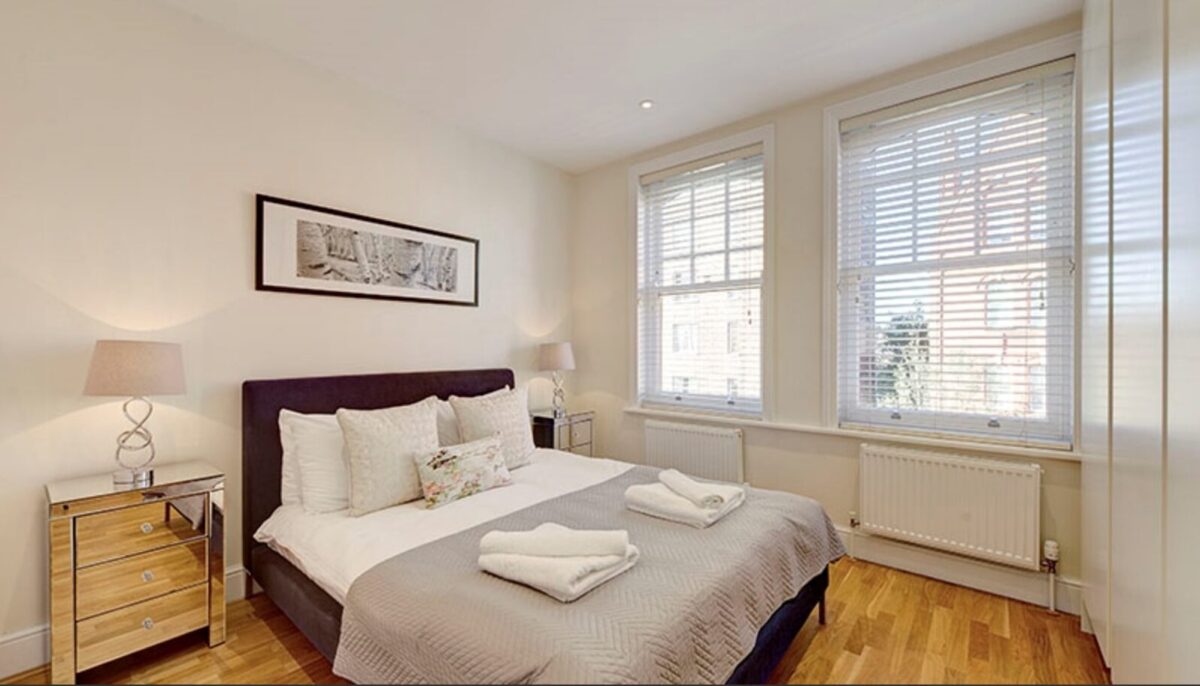 Three Bedrooms Flat Hammersmith