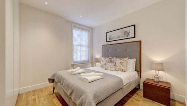 Three Bedrooms Flat Hammersmith