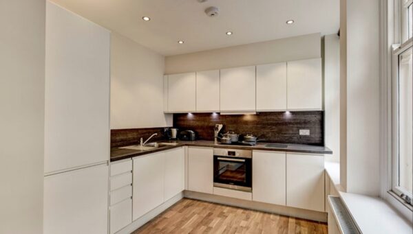 Three Bedrooms Flat Hammersmith