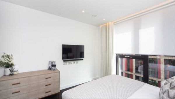 Two Bedrooms Flat Nine Elms SW11